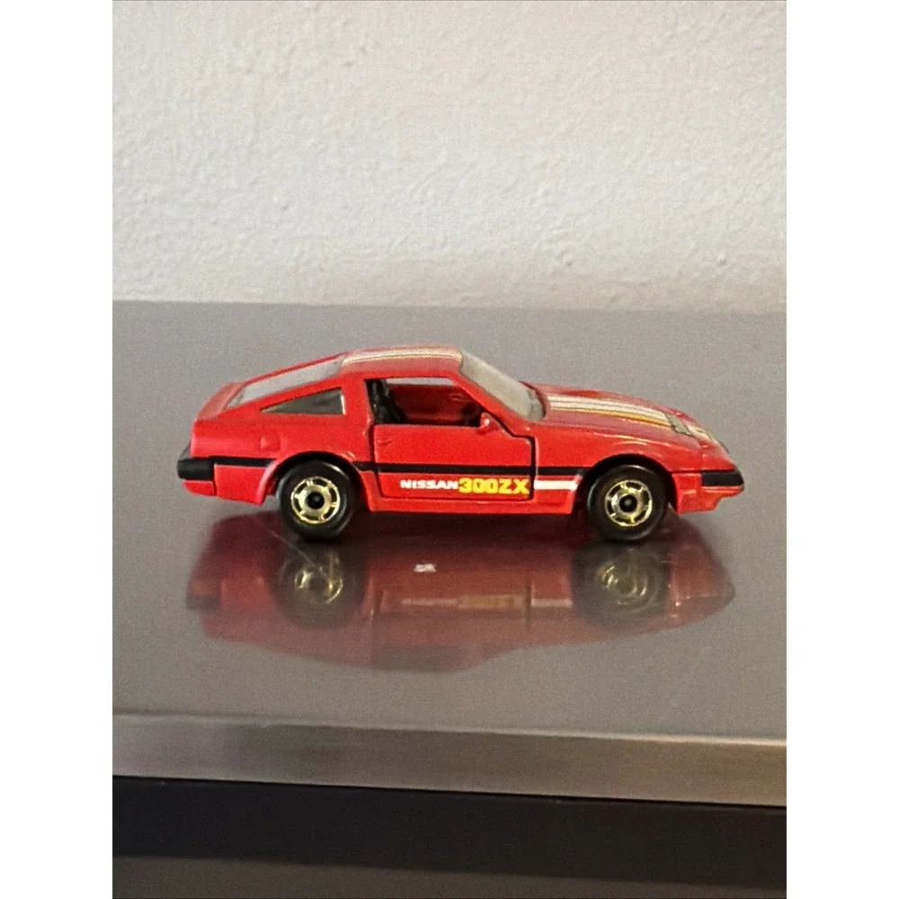 Vintage 1985 Hot Wheels The Hot Ones Nissan‎ 300ZX Red Gold GHO 7529 Malaysia